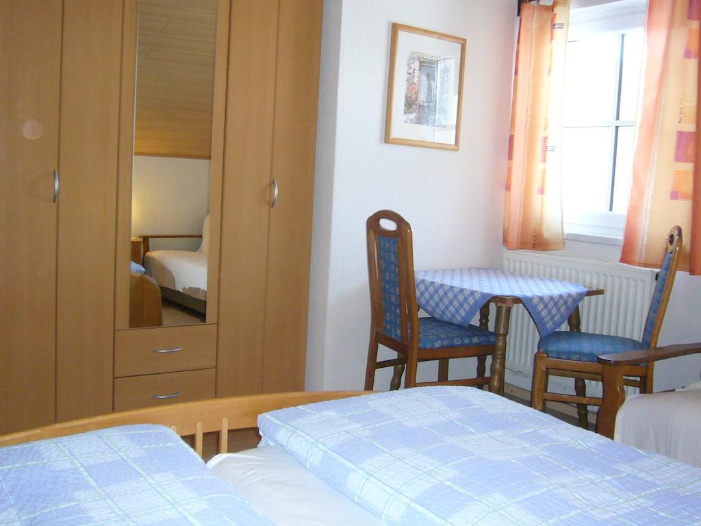 Ferienwohnungen Haus Peer Bad Goisern am Hallstättersee Zimmer foto